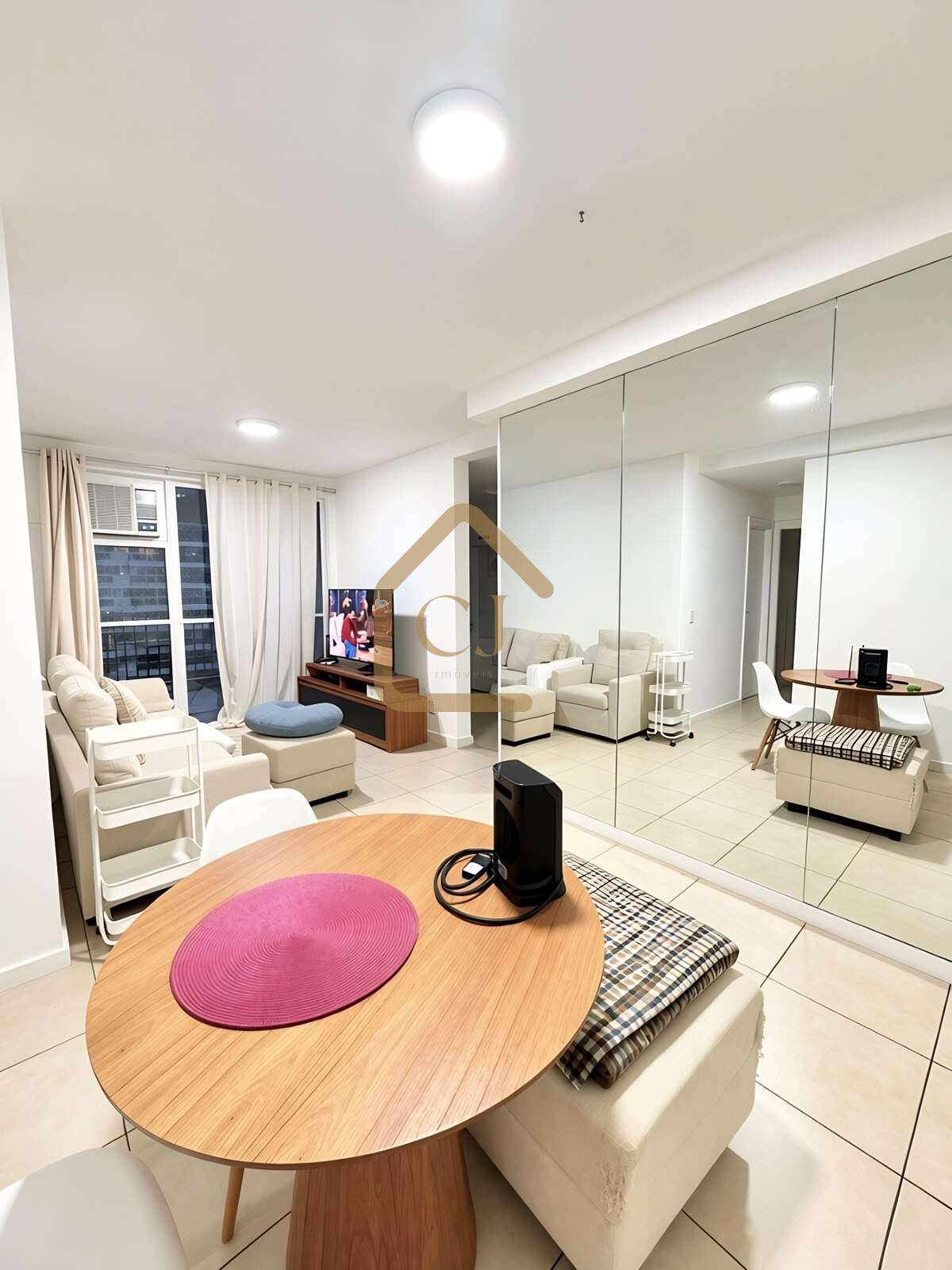 Apartamento à venda, com 2 quartos- Cidade Jardim - CJ Imóveis