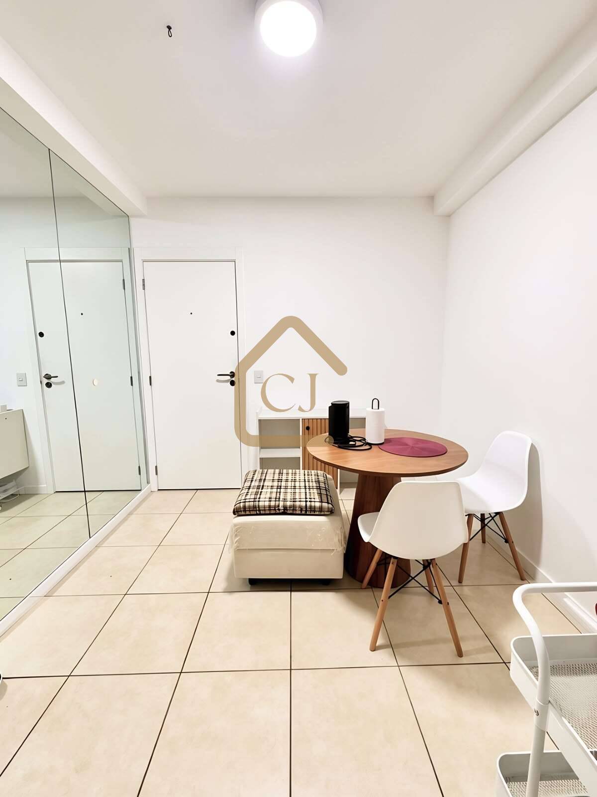  - Apartamento à venda, com 2 quartos- Cidade Jardim